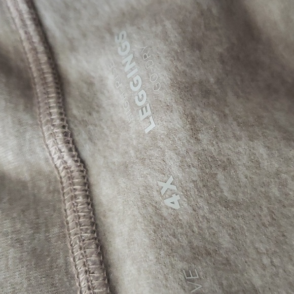 OLD NAVY ACTIVE COZECORE LEGGINGS - Picture 10 of 10